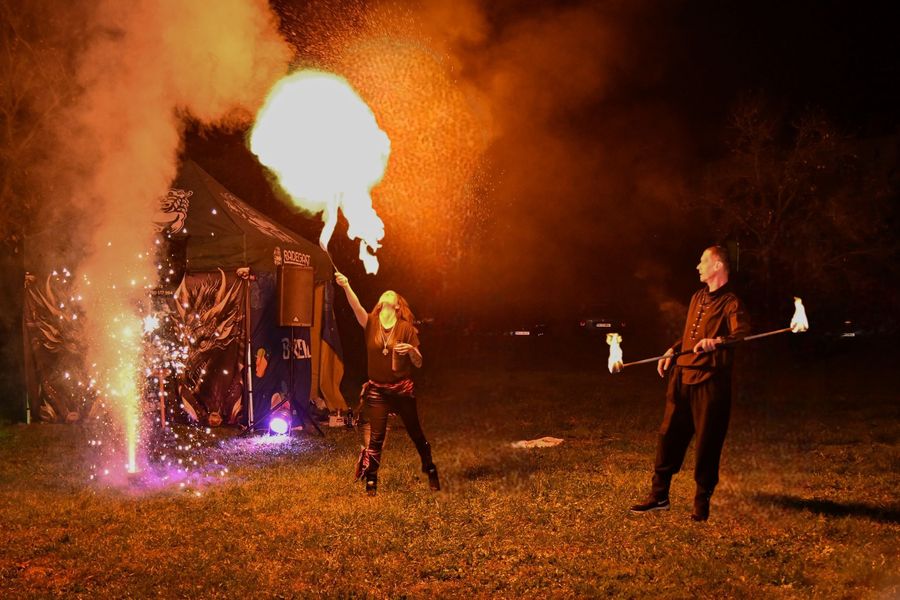 Ohnivá - pyrotechnická skupina STREET SHOW Znojmo  — fotka 3