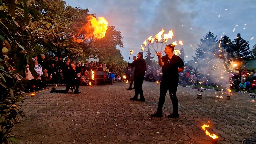 Ohnivá - pyrotechnická skupina STREET SHOW Znojmo  — fotka 5
