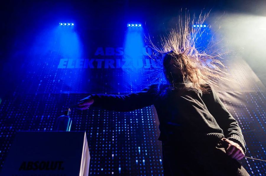 Elektrostatické efekty — fotka 1