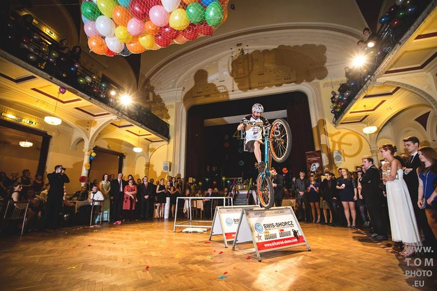 Biketrial show - základní set překážek — fotka 7