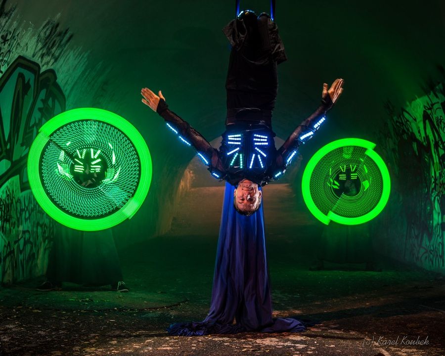 Pyroterra Acrobatic show