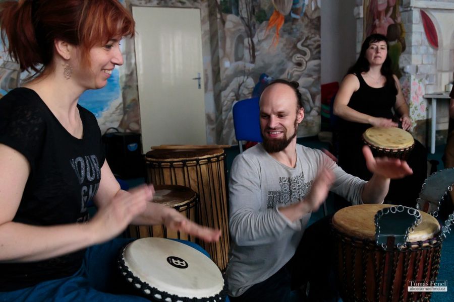 Cesta rytmu - objevte svůj rytmus skrze bubny, pohyb a hlas — fotka 2