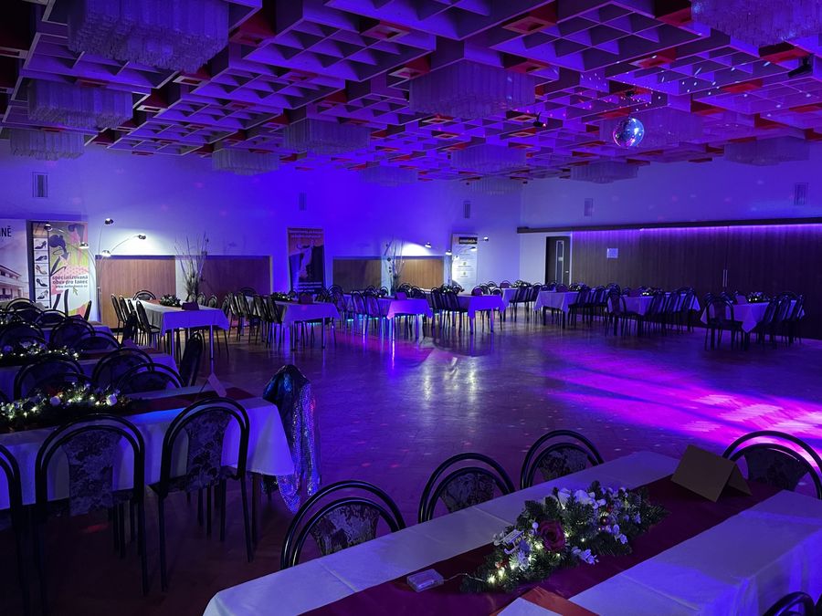 Prostory pro maturák v Českých Budějovicích - KTC Gerbera — fotka 1