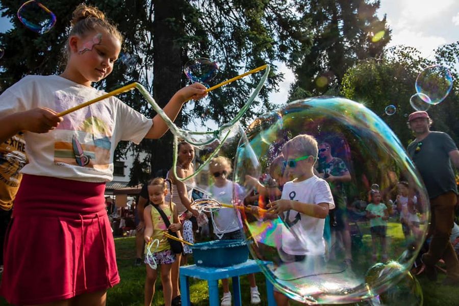 Bublinová dílna – Bubble Workshop s obřími bublinami — fotka 8