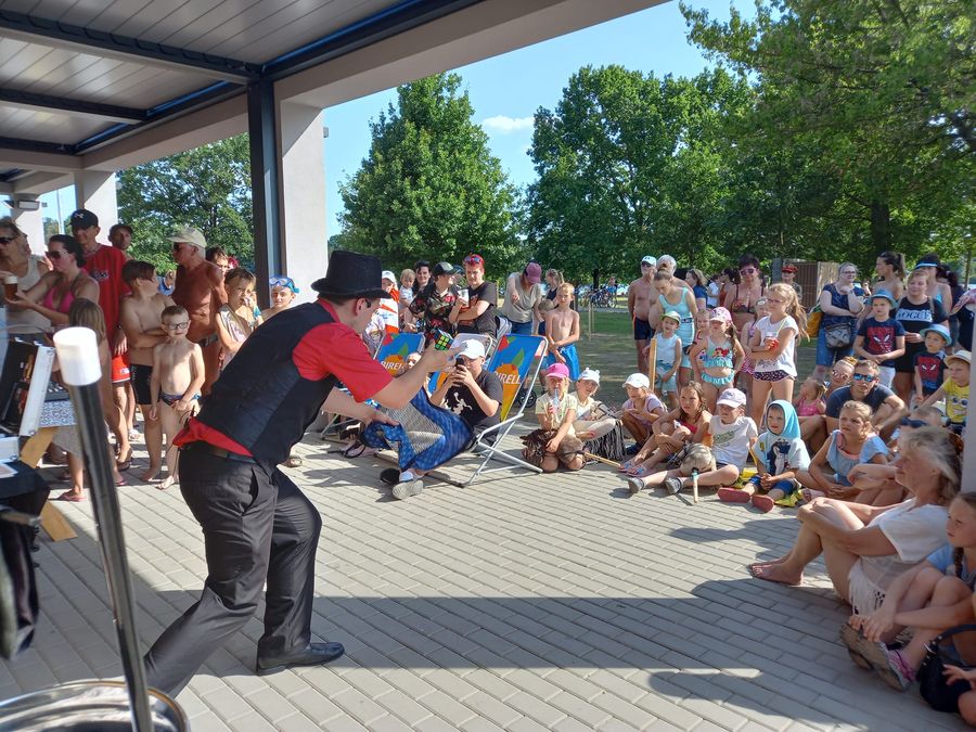 Profesionální kouzelnické vystoupení // Magic Show of RadekR — fotka 3