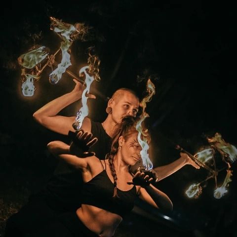 Fireshow Cirkus van karavan — fotka 8