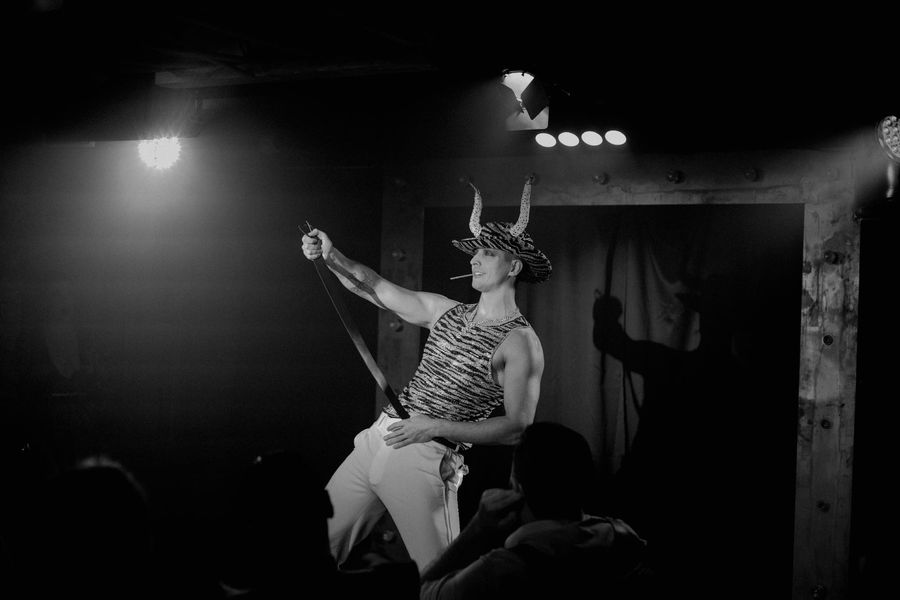 Pánská burleska - burlesque show — fotka 4
