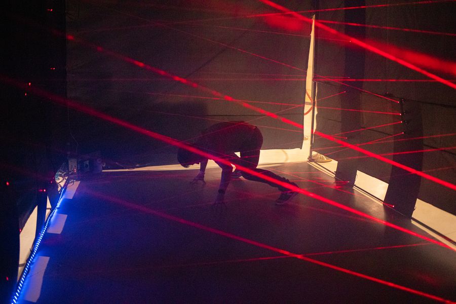 Přenosné laserové bludiště 