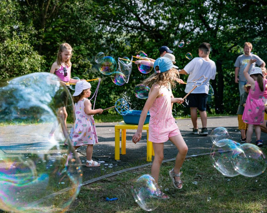Bublinová dílna – Bubble Workshop s obřími bublinami — fotka 4