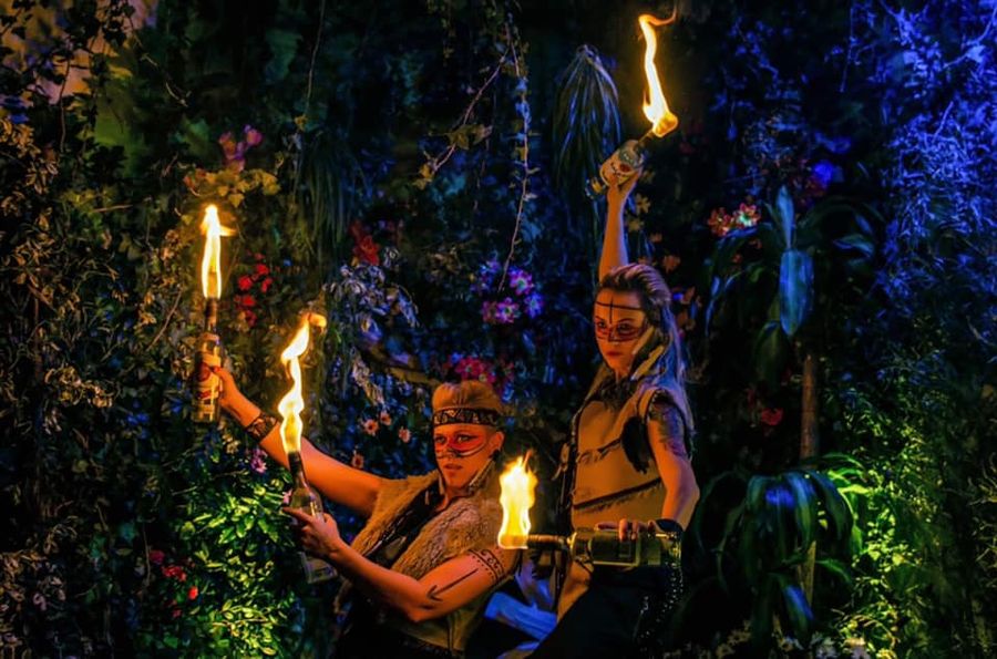 barmanská show, ohnivá fire show, uv show — fotka 6