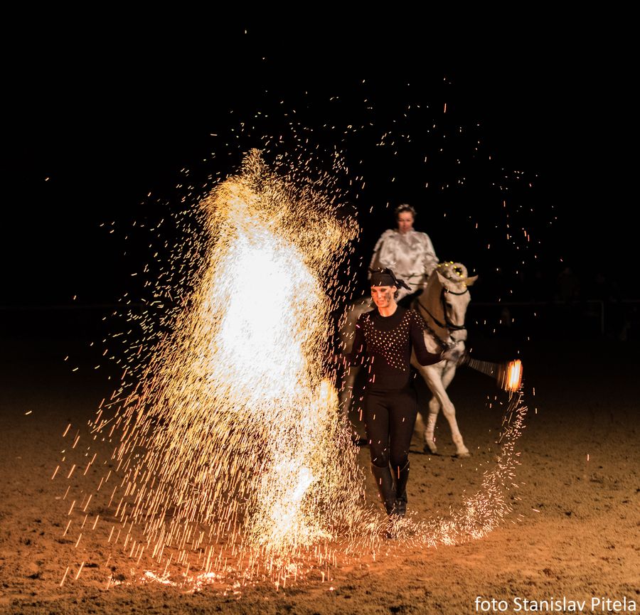 Fire dance — fotka 2