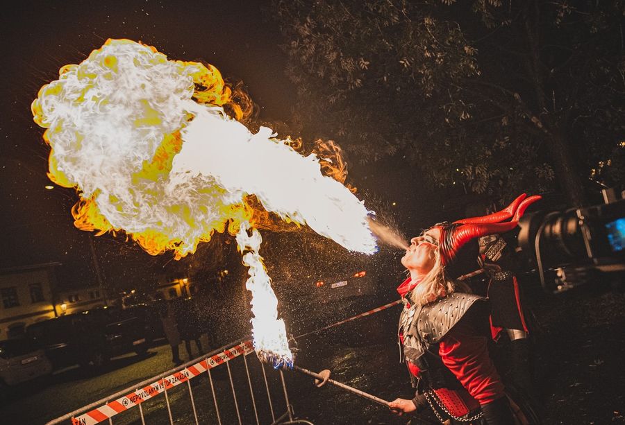 Magická ohnivá show na dětské akce — fotka 6