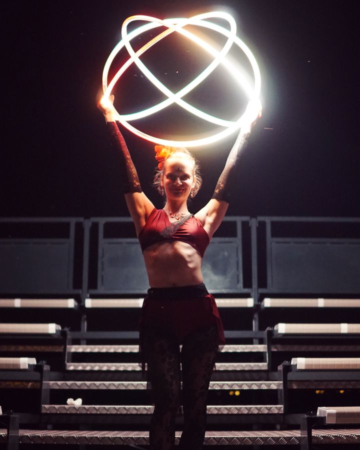 Hula Hoop světelná show s Vaším logem — fotka 8