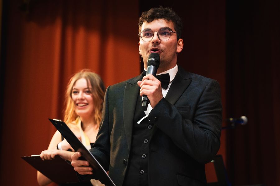MICHAL HÁJEK - MODERÁTOR PRO KAŽDOU AKCI  — fotka 5