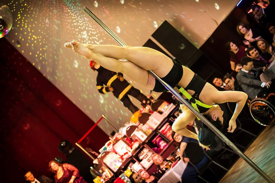Solo POLE DANCE vystoupení  — fotka 4