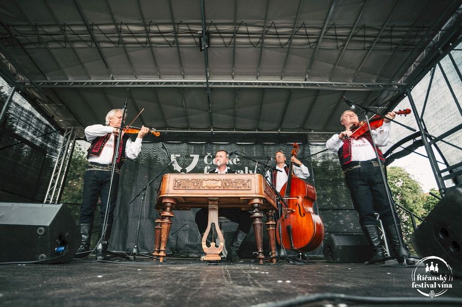 Cimbálová muzika  — fotka 3