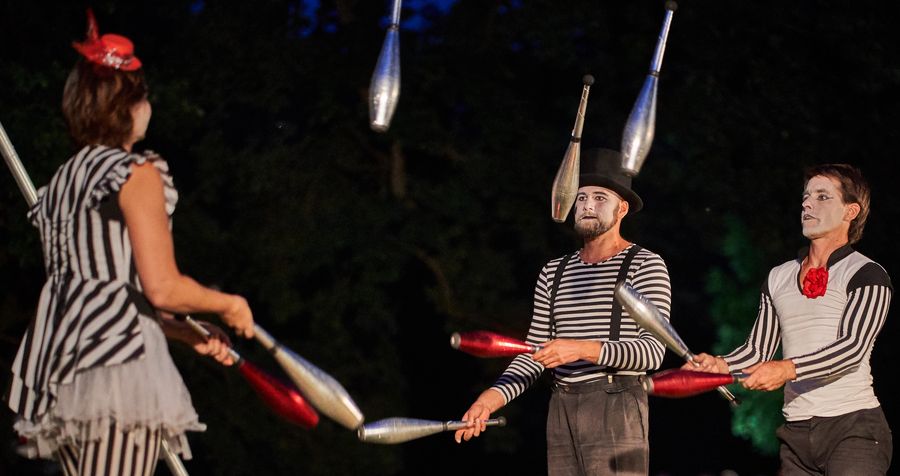 Půlnoční cirkus — fotka 2