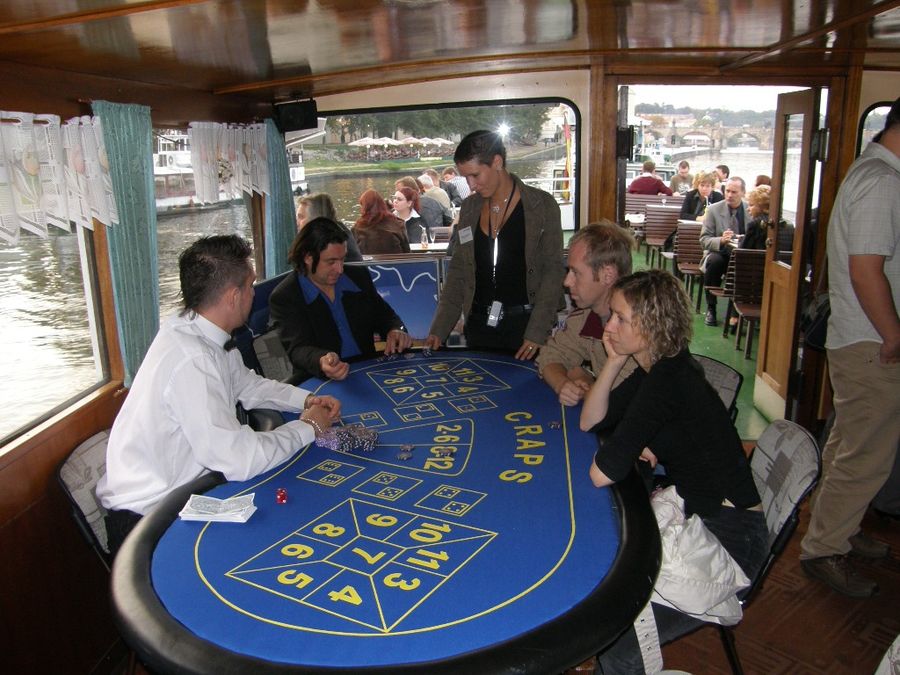 Mobilní casino - Večer ve stylu Las Vegas — fotka 2