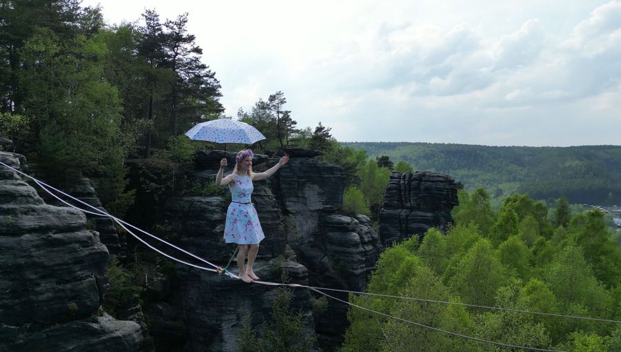 Slackline Show, která bere dech – a workshop, co vás zvedne ze země! — fotka 3