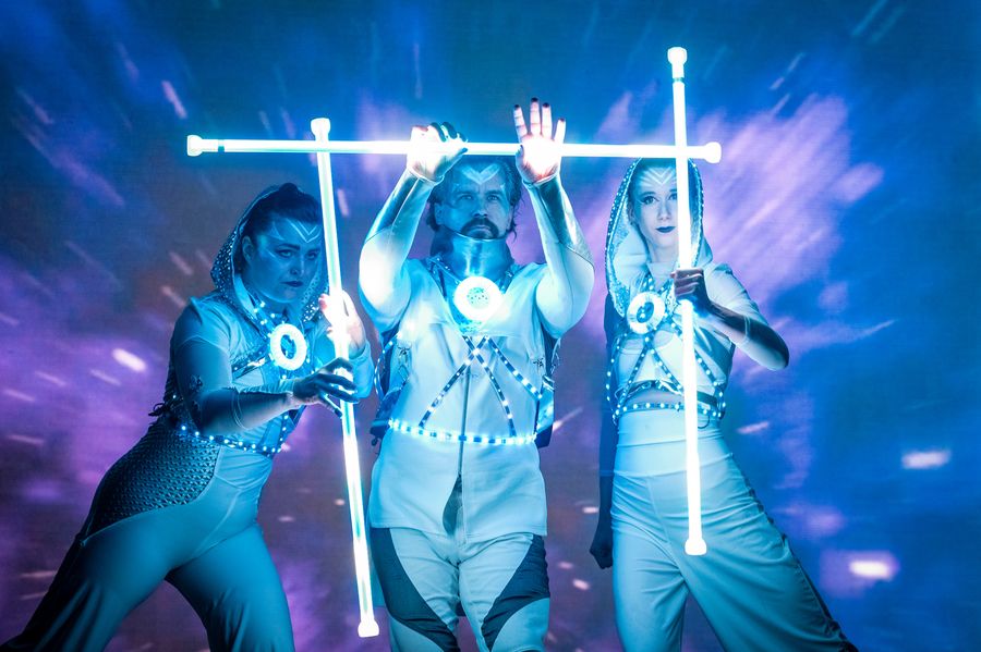 ALIATRIX  Světelná show s akrobacií — fotka 7