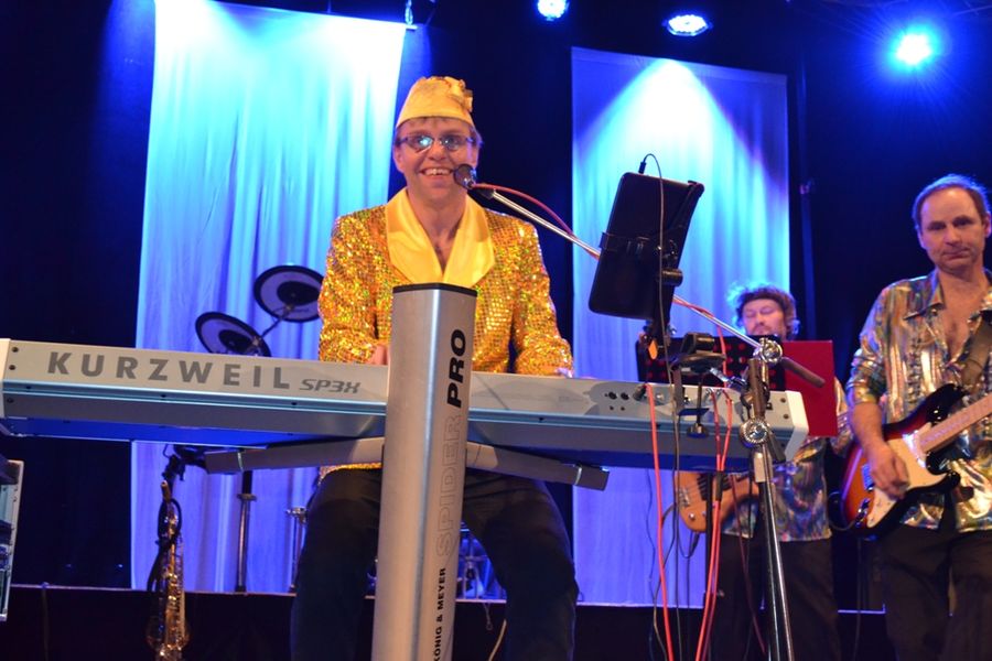 Elton John revival — fotka 3