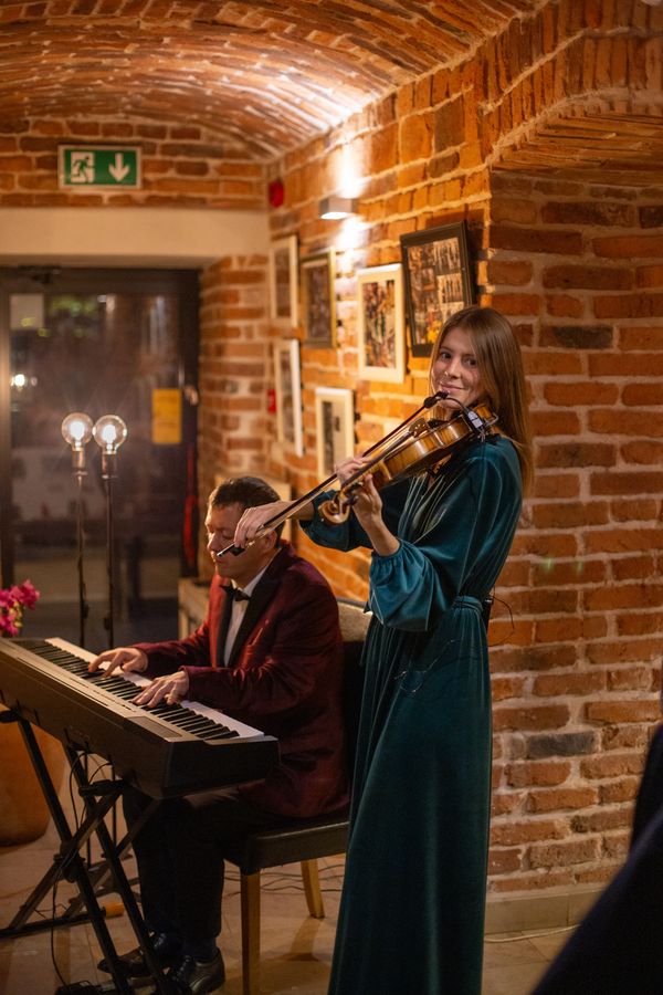 PV Acoustic: vystoupení dua klavír & housle pro váš hotel — fotka 3