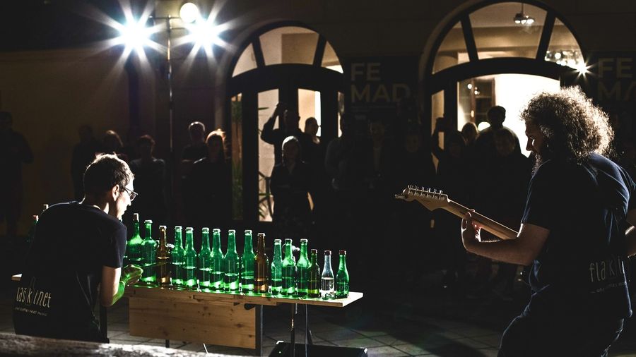 Flaškinet – show unikátní lahvové hudby — fotka 4