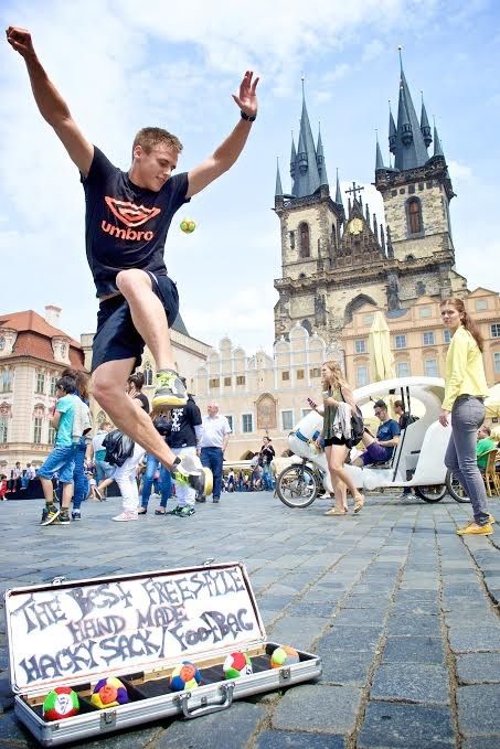 Footbag a Freestyle Fotbal Show | 9x MISTR SVĚTA - Honza Weber — fotka 6