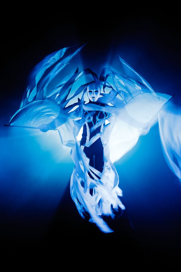 ILUSIAS | UV LIGHT SHOW - Blue Illusion — fotka 8