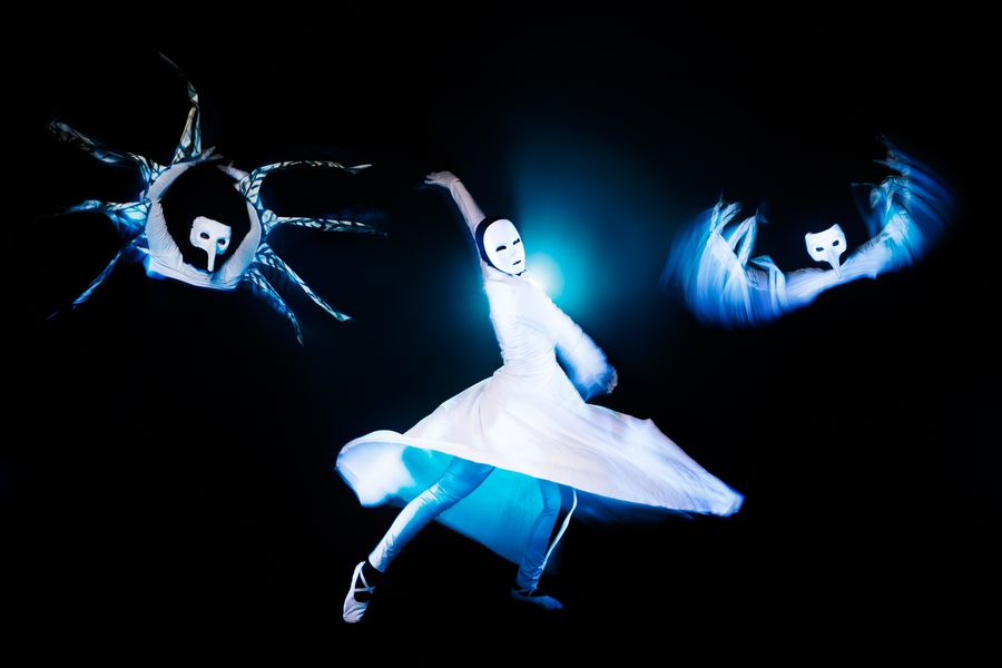 ILUSIAS | UV LIGHT SHOW - Blue Illusion — fotka 5