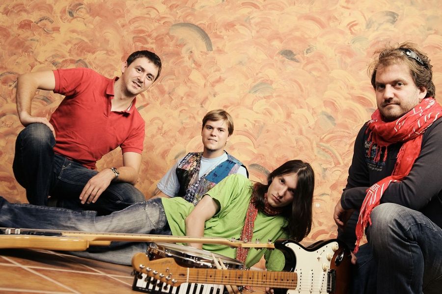 Soft Sofa - party band — fotka 2
