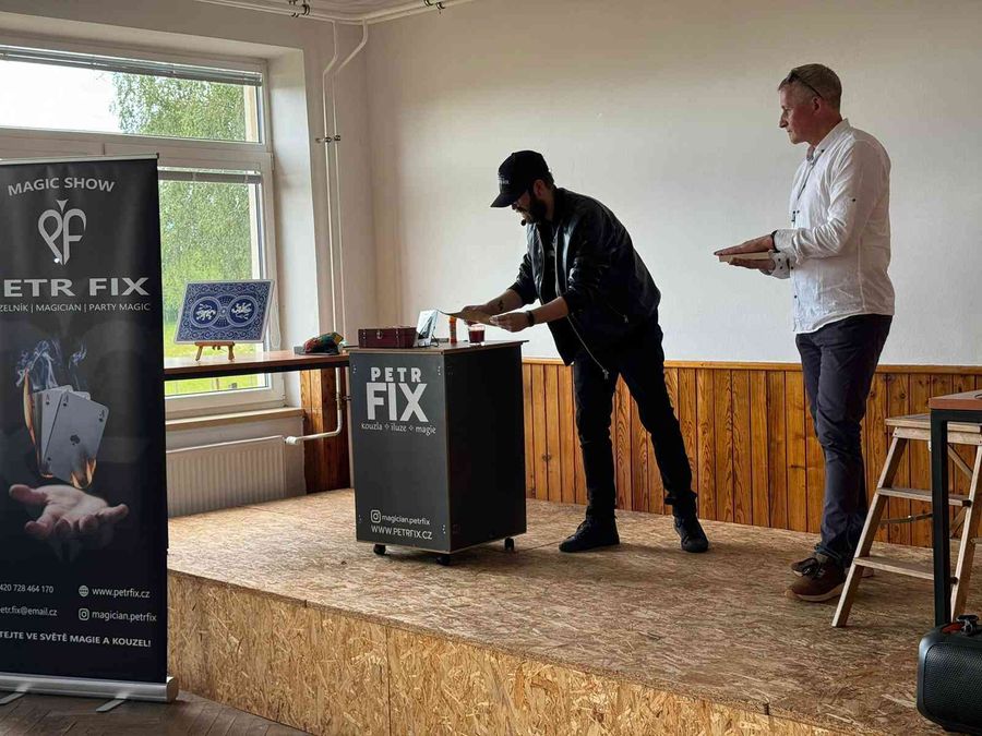 Stage Show: Ghost Project - Petr FIX — fotka 3