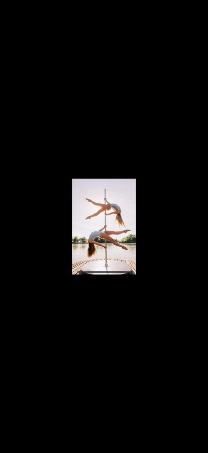 Pole doubles show