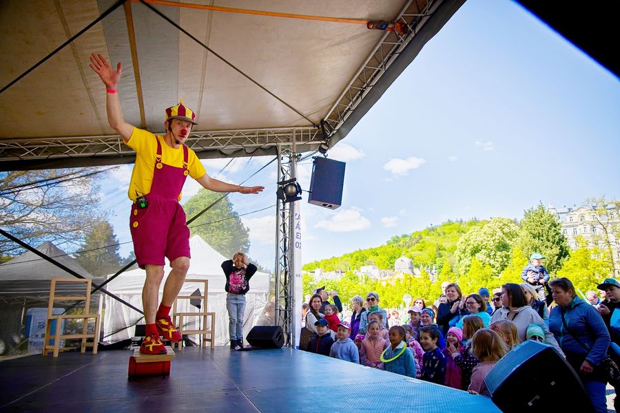 Klaun Bailo - Akrobaticko humorná show pro všechny generace — fotka 7