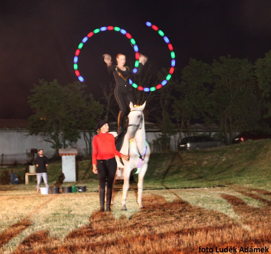 Fire dance — fotka 4