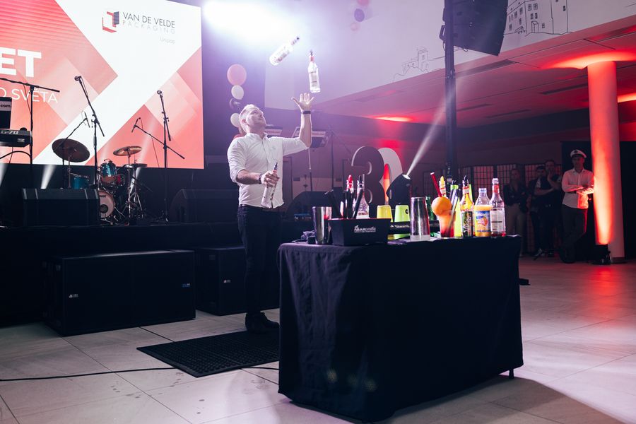 Barmanská show - Petr Hurta — fotka 7