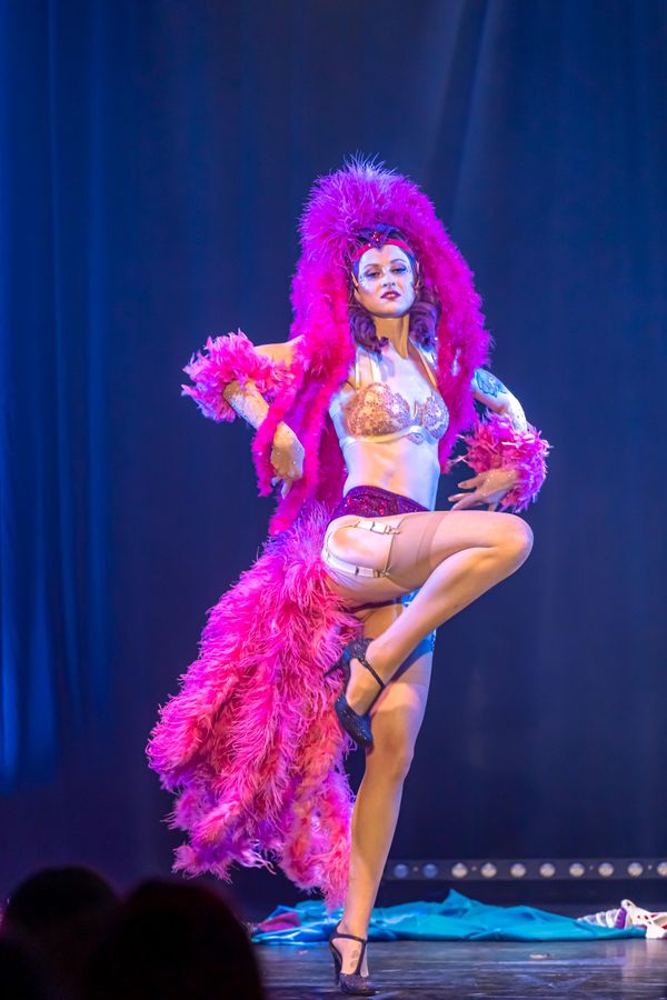Burlesque Show Yassmine de Mortifere