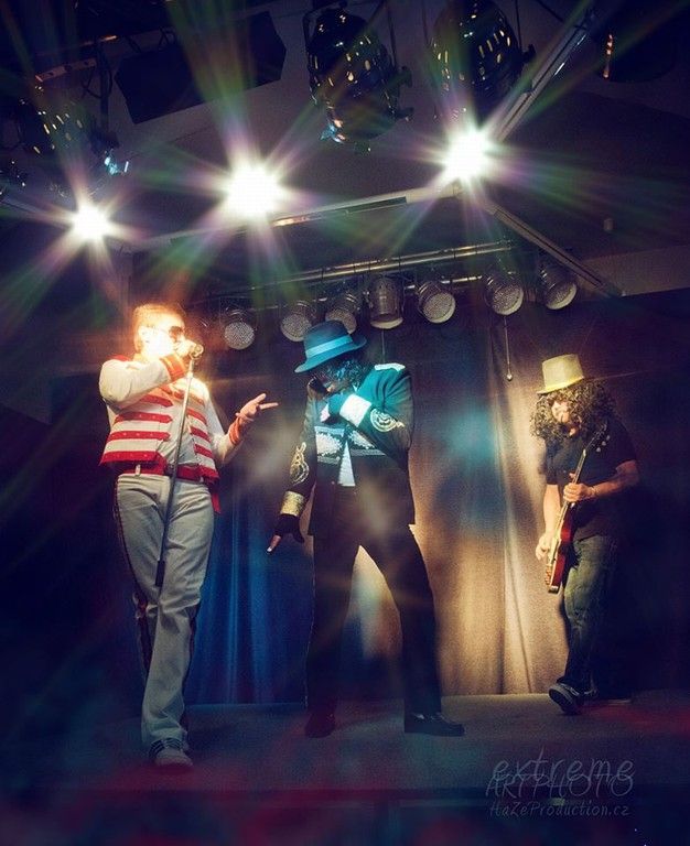 King Of Pop & King Of Rock — fotka 3