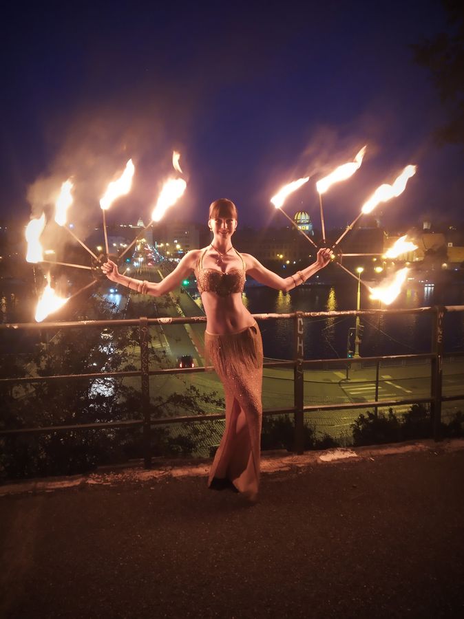 OHŇOVÁ SHOW