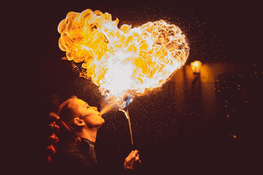 Magická ohnivá show na dětské akce
