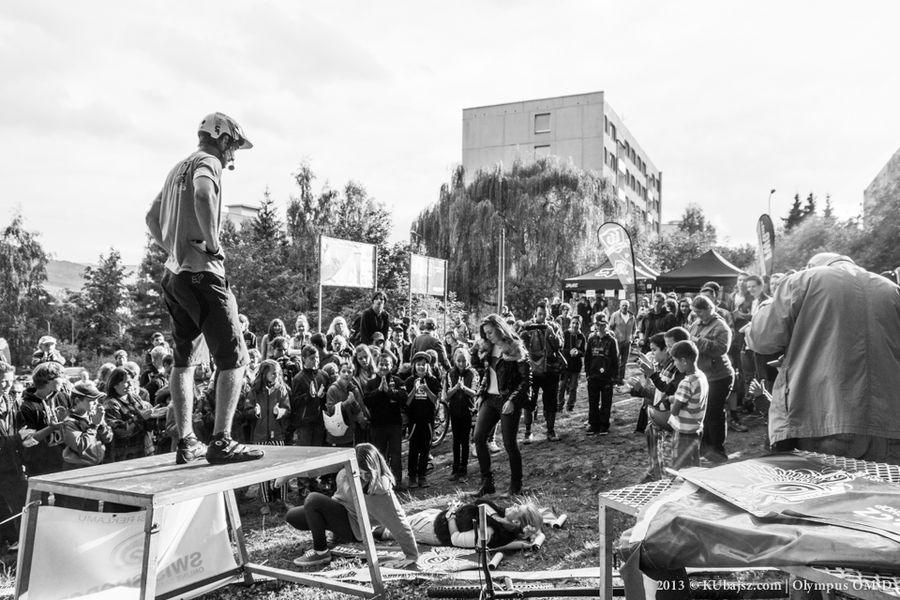 Biketrial show - rozšířený set překážek — fotka 5