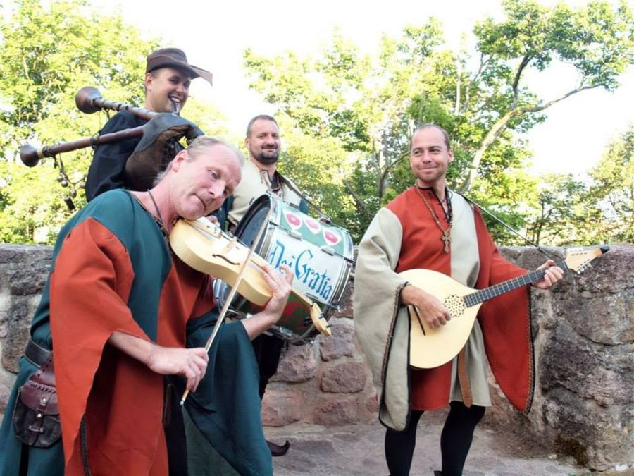 Dei Gratia středověká show music — fotka 2