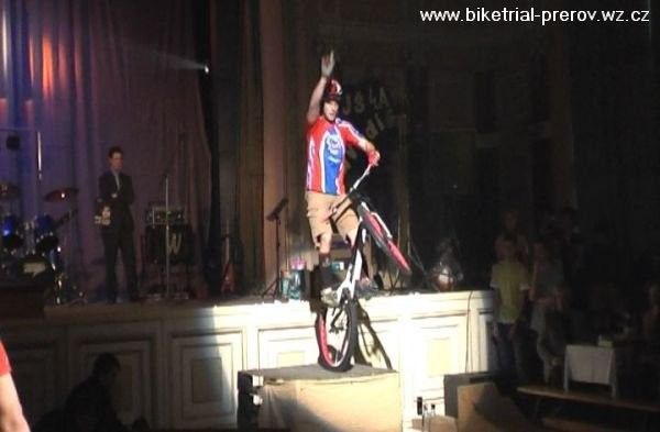 Biketrial show - Adam a Pavel Procházkovi — fotka 1