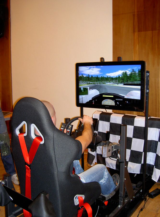 Racing simulátor F1 a 2D