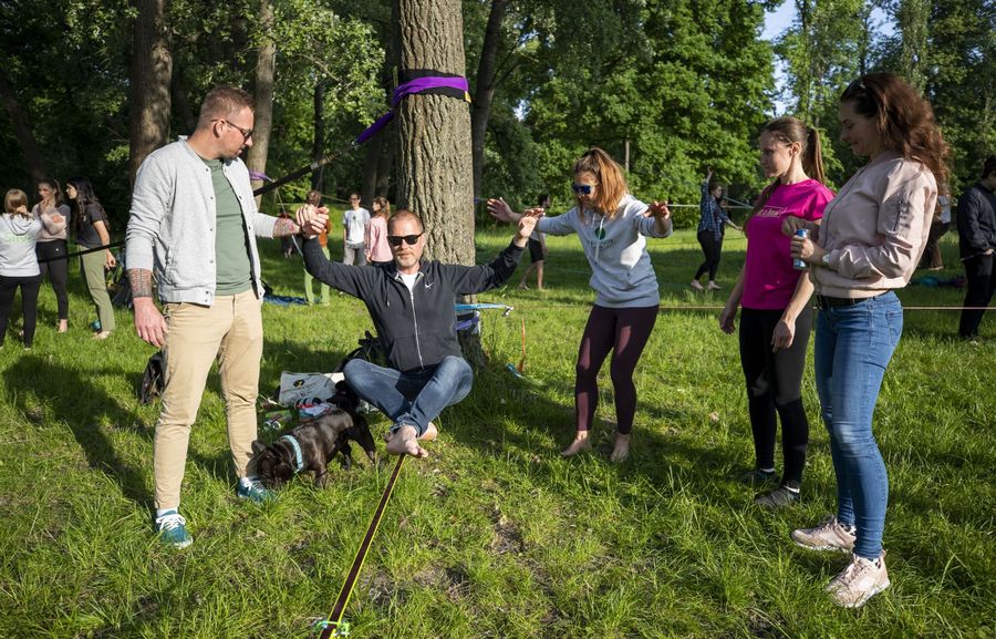 Slackline Show, která bere dech – a workshop, co vás zvedne ze země! — fotka 2