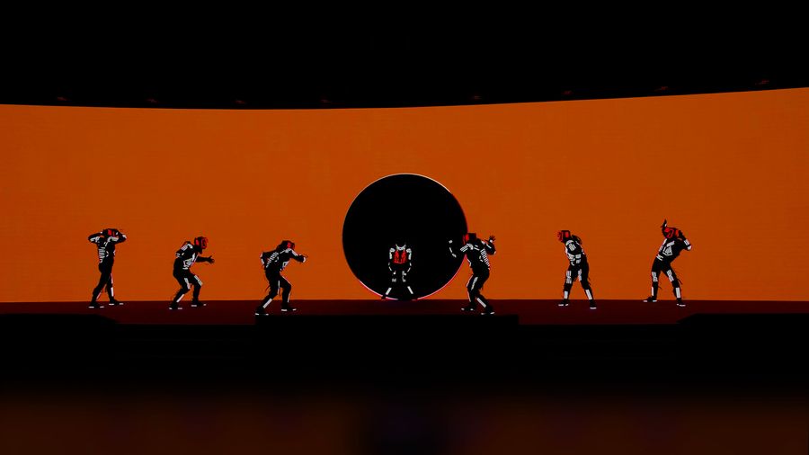  Tron Dance