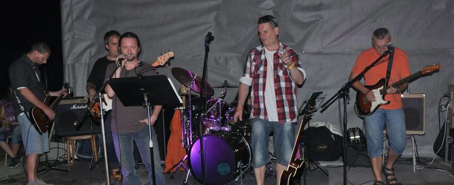 Rocková zábava se skupinou Tulipán — fotka 2
